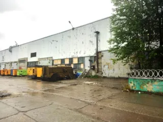 Здание производственный корпус с переходом и сети, общая площадь 4 596,2 кв.м, 2 этажа. Сооружение очистные сооружения, площадь 114.8 кв.м, площадь застройки 192.8 кв.м. Здание, состоящее из механической мойки и столярного цеха, общая площадь 481,3 кв.м. Здание арочного типа, общая площадь 446,5…