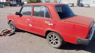 ВАЗ-2101, год выпуска не установлен, г/н К181АС185. ВАЗ 21061, год выпуска не установлен, г/н 67078НА. ЗАЗ-968М, год выпуска не установлен, г/н 9970 ЗПЯ. Имущество продается в том виде, в каком оно есть, в случае продажи возврату/обмену не подлежит. За скрытые дефекты имущества Продавец…