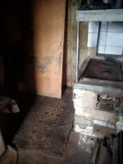 Квартира (доли), 54.2 кв.м., Томская область 1/2 доля квартиры в Томской обл. еще 1/2 доля квартиры в Томской обл. еще 1/2 доли в жилом помещении, общей площадью 54,2 кв.м., кадастровый № 70:17:0000007:567, по адресу: Томская область, р-н. Асиновский, г. Асино, пер. Сибирский, д. 3, кв. 2.