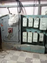 Недвижимое имущество: задание склада сырья, кадастровый номер 13:20:0401001:1685, площадь 648 кв.м; здание зернового склада, кадастровый номер 13:20:0401001:1692, площадь 1276,9 кв.м; здание склада цемента, кадастровый номер 13:20:0401001:1693, площадь 66,1 кв.м; здание погрузочно-разгрузочного…