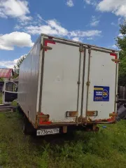 Автомобиль грузовой 3009А9, 2017 года выпуска, VIN: Z783009A9J0041929, цвет кузова — белый. Автомобиль на ходу. Длительное время не эксплуатировался. По кузову имеются следы коррозии по нижним кромкам кабины, дверей, раме фургона, задним воротам и в подкапотном пространстве. Салон имеет следы…