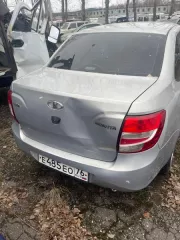 Единый лот в количестве 3 автомобилей: ДЭУ НЕКСИА, 2000 год выпуска, государственный регистрационный знак Е 443 СМ 76, VIN ULV3L31BDYA085986 ДЭУ LANOS, 1997 г.в., государственный регистрационный знак К253ВС76, VIN KLATF08CEWB160847. Имеется 1 ключ. Документы отсутствуют. Регистрационный номер АС…