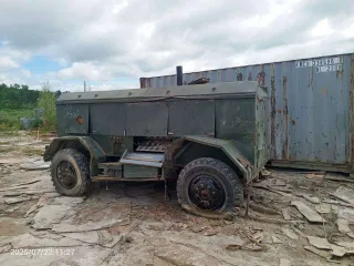 Компрессорная станция УКС-400В с дизельным двигателем ЯМЗ-236 заводской номер 050821, 2005 год выпуска. Инвентарный номер ПСТ048509, 1 штука.