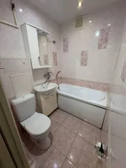 1/10 доли квартиры, 50,5 кв.м, Ставропольский край; 1/10 доля квартиры в Ставропольском крае; еще 1/10 доля квартиры в Ставропольском крае; еще 1/10 доля в праве на жилое помещение, площадь: 50,5кв.м., адрес (местонахождение): Российская Федерация, край Ставропольский, город Невинномысск, улица…