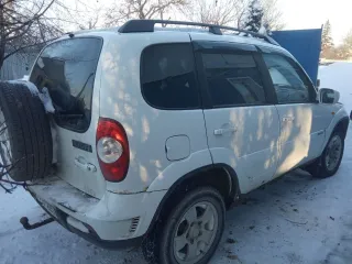 Chevrolet Niva 212300-55, 2010 легковой автомобиль марка: CHEVROLET, модель: Niva 212300-55, год выпуска: 2010 г., кузов №: X9L212300A0301032, идентификационный номер (VIN): X9L212300A0301032 предмет залога, контактные данные для согласования даты и времени для осмотра имущества:+7 906 660 79 97…