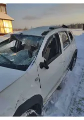 Renault Duster 2013 года, 102 л.с., пробег около 350 000 км, полный привод. VIN: X7LHSRH8N49541605, госномер К076ТУ33. Автомобиль после ДТП, в аварийном состоянии.