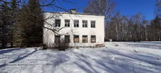 Часть здания торгового центра-кафе, кадастровый номер 13:07:0104002:1927, площадь 416,3 кв. м., расположенная по адресу: РМ, с. Ельники, Площадь 1 Мая, д. 2, пом. 4; барное оборудование, оборудование по видеонаблюдению; здание (часть здания торгового центра - магазин «Дежурный №1»), кадастровый…