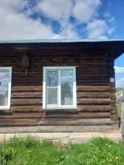 Квартира 40 м², 3 комнаты и земельный участок 920 м² в Новосибирской области. Жилое помещение (квартира), площадью 40 кв.м., с кадастровым номером 54:03:032301:405, расположенная по адресу: 633335, Новосибирская область, Болотнинский район, д. Байкал, ул. Светлая, д. 9, кв. 2; земельный участок…