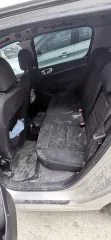 Peugeot 307, 2007 г.в., VIN: VF33CNFUL84954453, серый, 1.6 л (109 л.с.), экологический класс 4, хэтчбек. Авто битое в левую переднюю и заднюю части, после ДТП отремонтировано (по цвету краски видно, где был ремонт). Обшивка потолка демонтирована (отсырела и покрылась плесенью). Масло расходует на…