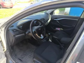 LADA VESTA, 2020 года выпуска, VIN: XTAGFL110MY514561. Легковой автомобиль LADA VESTA, 2020 года выпуска, VIN: XTAGFL110MY514561, цвет серый, тип двигателя - бензиновый, мощность двигателя 106,1 л.с., 78 кВт.