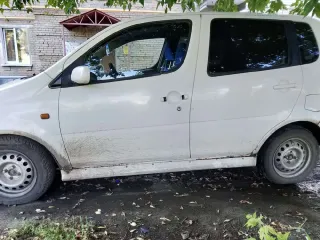 Daihatsu YRV, 2000 года выпуска, ГРЗ М477ЕС174, цвет белый, идентификационный номер JDAM201G000502029, мощность 90 (66.200) л.с. (кВт), рабочий объем 1298 см.куб, совместно нажитое имущество супругов. Автомобиль находится по адресу: г Каменск-Уральский ул Гвардейская, д 31. Запись на осмотр: Андрей…