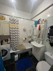 Квартира 57.3 кв.м., Ростовская область, г. Ростов-на-Дону, ул. Сарьяна, д 55-57-59/45/40, квартира 6. Кадастровый номер: 61:44:0032032:603. Находится в общей долевой собственности с другими физическими лицами, доля в праве 1/4. В соответствии с действующим законодательством остальные участники…