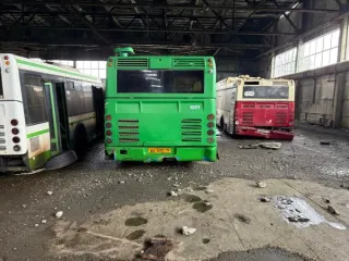 LiAZ 621321-0000010, 2011 автобус городской LiAZ 621321-0000010, 2011 года. Идентификационный номер (VIN) XTY621321B0000644 модель, № двигателя: MAND0836LOH5521429035902902 номер шасси (рамы) отсутствует, цвет кузова (кабины) белый, зеленый, государственный регистрационный ЕО 435 74. Модель…