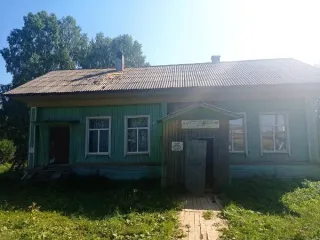 Здание ФАП 91,8 кв.м, земельный участок 1379 кв.м, регион: Пермский край. Назначение: нежилое, количество этажей: 1, в том числе подземных 0, стены – деревянные, площадью 91,8 кв.м. Кадастровый номер 81:05:1060001:389; категория земель: земли населенных пунктов, вид разрешенного использования: ФАП…