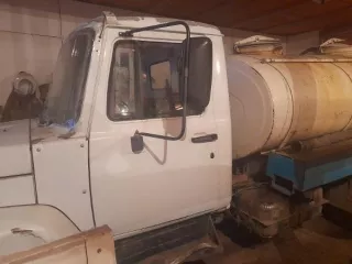 Автомобиль ГАЗ-3309 Автомобиль ГАЗ-3309 (водовозка) 
Назначение: Автомобиль ГАЗ-3309 водовоз 
Марка: ГАЗ 
Год выпуска: 2007 
Модель: 3309 
VIN (заводской) номер: Х9633090070947094 
