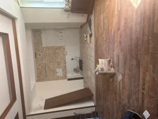 Жилой дом площадью 316,4 кв.м. с кадастровым номером 50:11:0000000:57610, расположенный по адресу 143581, РОССИЯ, Московская обл., Истринский р-н, д. Аносино ул. Зеленая, д. 6, Земельный участок площадью 1700 кв.м. с кадастровым номером 50:08:0050108:75 расположенный по адресу 143581, РОССИЯ…