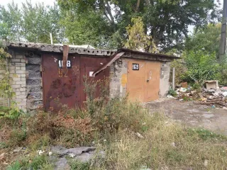 Гараж 20,2 кв.м. и доля земельного участка в Ульяновске. Площадь гаража 20.2 кв.м., назначение: Нежилое, адрес: Россия, Ульяновская область, Ульяновск, Инженерный проезд, дом 20, корпус ГСК Дорожник, бокс 169, кадастровый номер: 73:24:021107:787, вид собственности: индивидуальная. Расположен на…