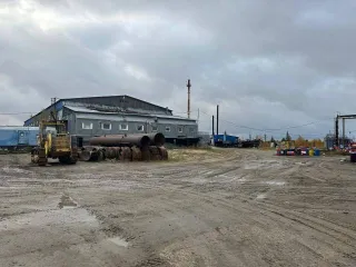 Имущественный комплекс в Новом Уренгое, включая ТМЦ, расположенный по адресу: Ямало-Ненецкий автономный округ, г. Новый Уренгой, восточная промзона (база), в том числе: право аренды земельного участка (на неопределённый срок) площадью 8317 кв. м, кадастровый номер 89:11:030302:120, расположенный в…