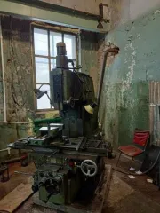 Б/у пресса механические ЭКП-5М. Пресса б/у разукомплектованы: механический однокривошпиндельный-1шт. однокривошпиндельный К-20-1шт. Электроклепальный ЭКП-5М-1шт. (уличное хранение).