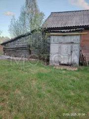 Земельный участок площадью 794 кв.м и здание площадью 35.9 кв.м в Вологодской области. Кадастровый номер участка: 35:03:0201027:73. Местоположение: Вологодская область, Белозерский район, сельское поселение Шольское, село Зубово, улица Новая, дом 14. Вид права: общая долевая собственность…