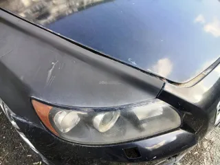 Volvo S40, 2007, черный, 141 734 км, 1 596 МТ (99,96 л.с.), бензин, передний, VIN YV1MS204282363187, седан, в нерабочем состоянии, разбито лобовое стекло, вмятины на правой стороне кузова и дверях, отломлено правое боковое зеркало, множественные повреждения кузова коррозией, багажник не…