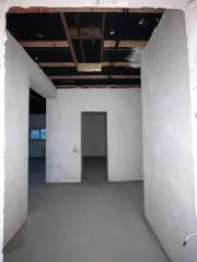 Жилой дом 126.5 м² и участок 1000 м² в Надеждинском районе по адресу: Приморский край, п. Соловей Ключ, ул. Волгоградская, 15. Земельный участок забором не огорожен, кроме дома на участке ничего нет. Жилой дом в недостроенном состоянии, возведены стены, крыша, установлены стеклопакеты, проложен…