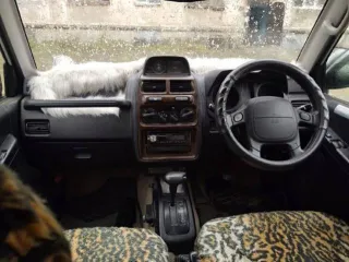 Mitsubishi Pajero 1997 года, цвет белый. VIN: 65 ТУ 272968, госномер: К244ОС65. Страна-изготовитель: Япония. Разрешенная максимальная масса 1200 кг, масса без нагрузки 980 кг.