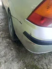 Ford Focus 2004 легковой, VIN X9FFXXEEDF4S42493, на условном ходу. VIN-номер частично не читаемый, требуется ремонт.