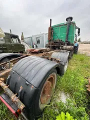 МАЗ 642208-230 грузовой тягач седельный, 2007 года выпуска, VIN Y3M64220870006347, цвет зеленый, государственный регистрационный знак Р979ВХ60