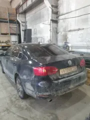 Volkswagen Jetta, 2013 года, 105 лс, 418 045 км, АКПП. Легковой автомобиль, год изготовления: 2013, VIN: XW8ZZZ16ZDN004226, г/н: Х610АЕ163, вид собственности: личная. При осмотре транспортного средства выявлено: эксплуатационные истирания обивки, трещина на стекле, механическая деформация (замятие)…