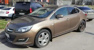 Автомобиль легковой, марка: Opel, модель: Astra J, VIN: XUFPE5DD9D3010449, гос. рег. номер: А234ХХ51, год изготовления: 2012.  Передний бампер лопнул, машина не на ходу, не заводится