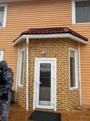 Земельный участок 3072 кв.м с домом и постройками в Камчатском крае. Участок с расположенными на нём жилым домом и вспомогательными строениями (гараж, летняя кухня, бассейн, баня) по адресу: Россия, Камчатский край, Елизовский район, село Паратунка, улица Речная, дом 9. В том числе: земельный…