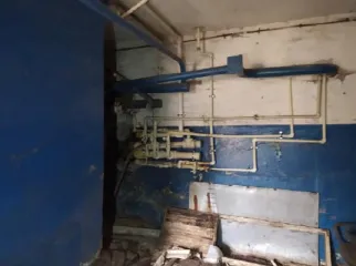 Нежилые помещения цокольного этажа пятнадцатиэтажного жилого здания, расположенного по адресу: Республика Башкортостан, г. Уфа, Ленинский район, ул. Карла Маркса, 53. Площадь объекта: 96,3 кв.м. Этаж / этажность: цоколь / 15. Прочие характеристики, техническое состояние: высота помещений: 3м…