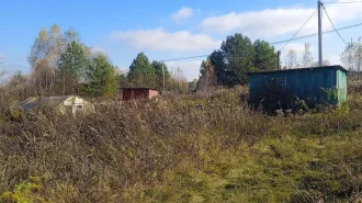 Нежилое здание площадью 16 кв.м, кадастровый номер 40:04:010802:3681 и земельный участок площадью 600 кв.м, категория земель - земли населенных пунктов, разрешенное использование - для ведения садоводства, кадастровый номер 40:04:010802:729. Адрес: Калужская область, Дзержинский район, город…