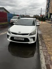 Kia Rio 2018 года выпуска, VIN Z94C241ABKR093311.