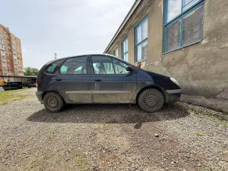 Renault Scenic 2001 года, цвет темно-зеленый, VIN VF1JA04B525811457.