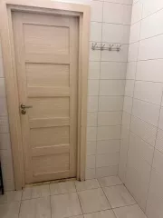 Квартира, общей площадью 96,2 кв.м., расположенная по адресу: Россия, г. Санкт Петербург, муниципальный округ Озеро Долгое, ул. Торфяная дорога, д. 17, к. 1, стр. 1, кв. 194. Кадастровый номер: 78:34:0413503:4635