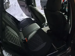 LADA Granta 2024 года выпуска, VIN: XTA219440S0280019. Автомобиль в идеальном состоянии, кроме колес, шины спускают, так как резина старая.