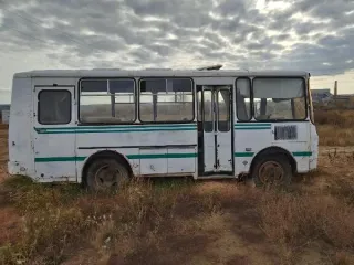 Автомобиль ПАЗ 332050 R, год выпуска: 2002, государственный номер: Т560КМ. Модель автобуса: ПАЗ 332050R. VIN: Х1М32080R20000641. Марка: ПАЗ.