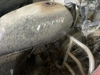 Мотоцикл Вайпер 200 200 FMX мотоцикл марки "Вайпер 200 200 FMX", год выпуска не установлен, номер двигателя 163 FML81285300. Имущество продается в том виде, в каком оно есть, в случае продажи возврату/обмену не подлежит. За скрытые дефекты имущества Продавец ответственности не несет. Марка, модель…