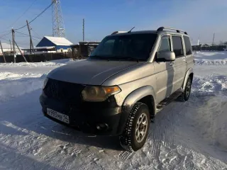 UAZ Patriot 2018, серебристый металлик, г.н. Х993МВ14. Местонахождение: РС(Я), Амгинский р-н. Вид транспорта: наземный. Год выпуска: 2018. VIN номер: -. Марка: UAZ. Модель: Patriot.