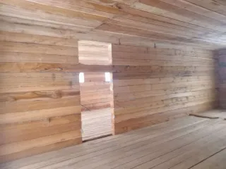 Земельный участок 1193 кв.м и дом 98.4 кв.м по адресу: Российская Федерация, Республика Тыва, Улуг Хемский район, с. Ийи Тал, ул. Малчын, 24/2. Кадастровые номера: земельный участок - 17:13:0301009:384, жилой дом - 17:13:0301009:394.