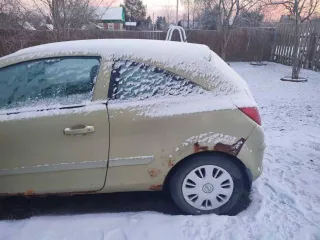 Opel Corsa 2007, 80 лс, АКПП Транспортное средство Марка, модель: OPEL CORSA Идентификационный номер (VIN): W0L0SDL0876067540 Номер шасси (рамы): нет Год выпуска ТС: 2007 Номер кузова (кабины): W0L0SDL0876067540 Цвет: Светло-зеленый Номер двигателя: 19KM8994 данных Рабочий объем: 1229.0 куб.см…