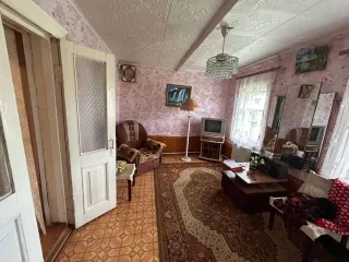 Дом 59,2 кв.м и земельный участок 650 кв.м в Чувашии, Алатырь. Жилое здание, площадь: 59,2кв.м., кадастровый номер: 21:03:010409:119 и земельный участок, площадь: 650кв.м., категория земель: Земли населенных пунктов, разрешенное использование: Обслуживание индивидуального жилого дома, кадастровый…