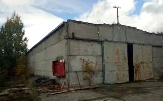 Склады и ж/д пути 5586,8 кв.м, участок 28555 кв.м, Абакан. Имущество, расположенное по адресу: Республика Хакасия, г. Абакан, ул. Горная, д. 7: Недвижимое имущество - Нежилое здание (склад II группы №1), кад. №19:01:080501:1366, пл.1177,1 кв.м. Нежилое здание (склад II группы №2)…