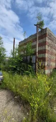 Нежилое здание, не эксплуатируемое по причине частичного или полного отсутствия отдельных конструктивных элементов зданий, расположенное по адресу: Хабаровский край, г. Советская Гавань, ул. Чкалова, д. 20, с земельным участком под ним Нежилое здание, не эксплуатируемое по причине частичного или…