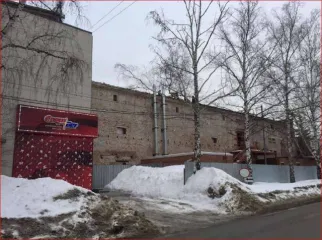 Здание 972,7 кв.м и доля земельного участка, Новосибирск. Нежилые помещения, назначение: нежилые. Этаж: подвал 1, 2, 3. Площадь: общая 972,7 кв.м., адрес: НСО, г. Новосибирск, ул. Б. Хмельницкого 27/1. Кадастровый номер: 54:35:042025:67. 8 076,2/10 000 доли в праве общей долевой собственности на…