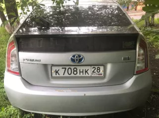 Тойота Приус 2012 года выпуска Внешне автомобиль выглядит удовлетворительно. Отсутствует высоковольтная батарея