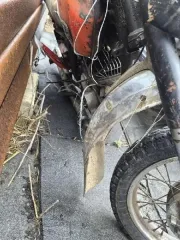 ROCKOT RM 50, «ALPHA OFF ROAD», без государственного регистрационного знака, черного цвета, номер рамы R64PCKL00P4035096, 1 шт.; Alpha Omaks, модель MJ 50, идентификационный знак LWMPCBLA2C1019585, без регистрационного государственного знака, 1 шт.; RRF-Sport 50/125, VIN LKXPCBL01S4007990, 1 шт…