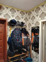 1/2 доли на квартиру в Бурятии еще 1/2 доля в праве на жилое помещение, площадь: 56,9кв.м., адрес  местонахождение : Российская Федерация, Республика Бурятия, м.р н Северо Байкальский, г.п. поселок Новый Уоян, пгт. Новый Уоян, ул. 70 лет Октября, д. 30, кв. 11, кадастровый номер: 03:17:090146:350